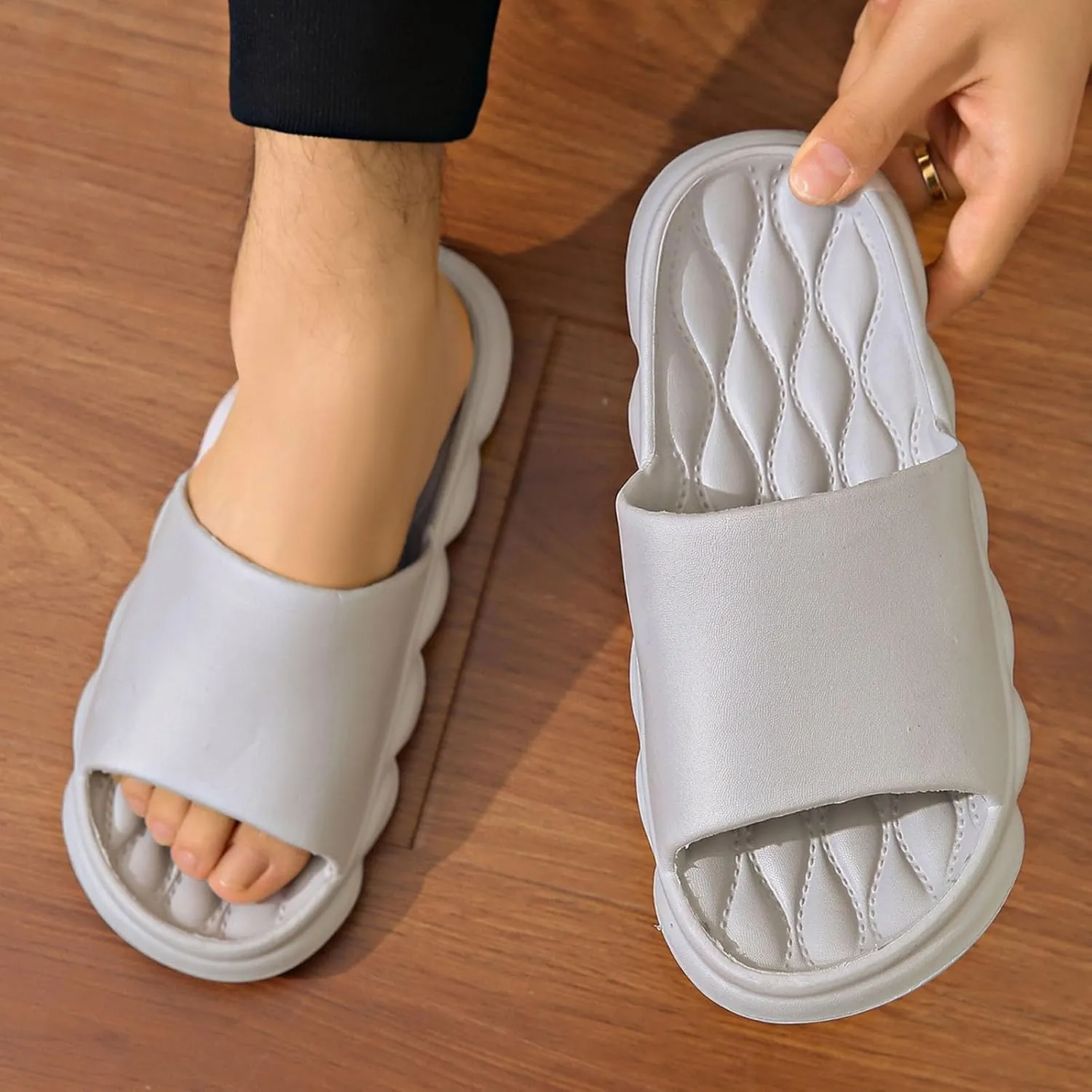 Cloud Slides Womens Shower Shoes Mens Pillow Slippers Bathroom Slipper Soft Sole Open Toe Quick Drying