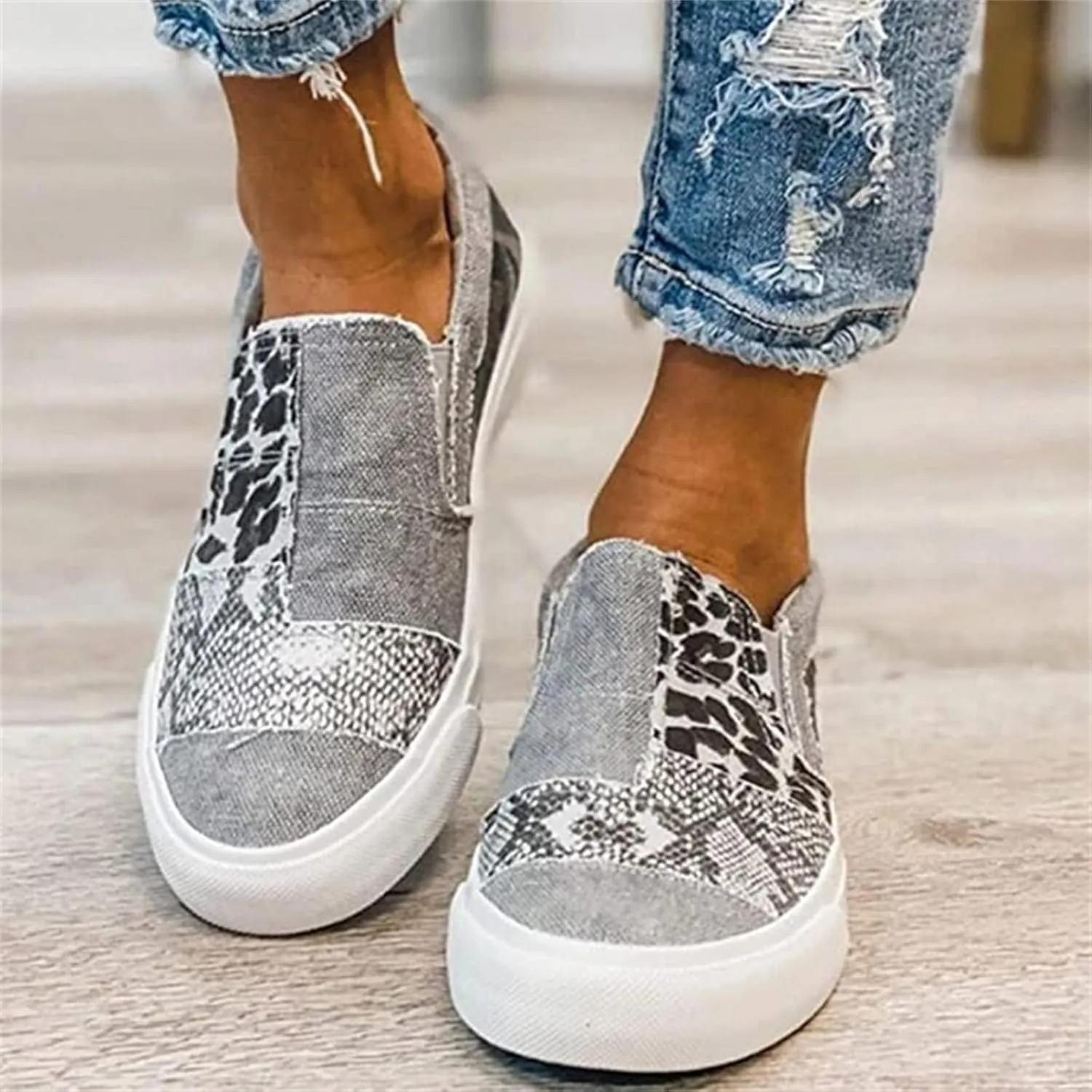 Lausiuoe Shoes For Women Flats Comfortable Dressy Canvas Low Top Sneaker Casual Fashion Slip On Comfort Walking Loafers