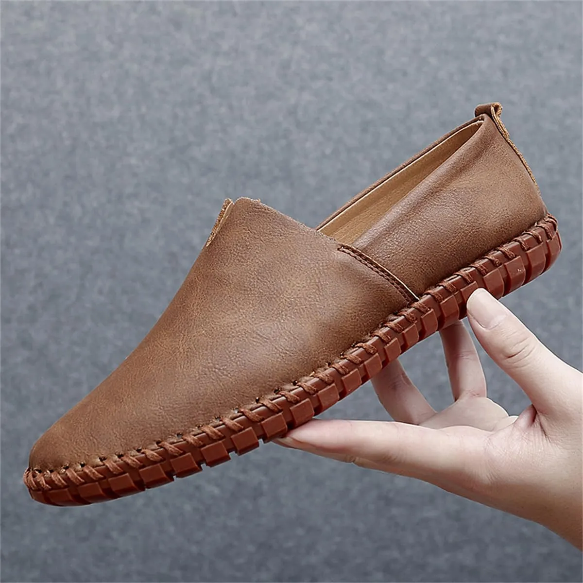 Men Leather Handmade Loafer Shoes Slip On Soft Fashion Round Toe Flats Non-Slip Walking Driving Shoes for Men