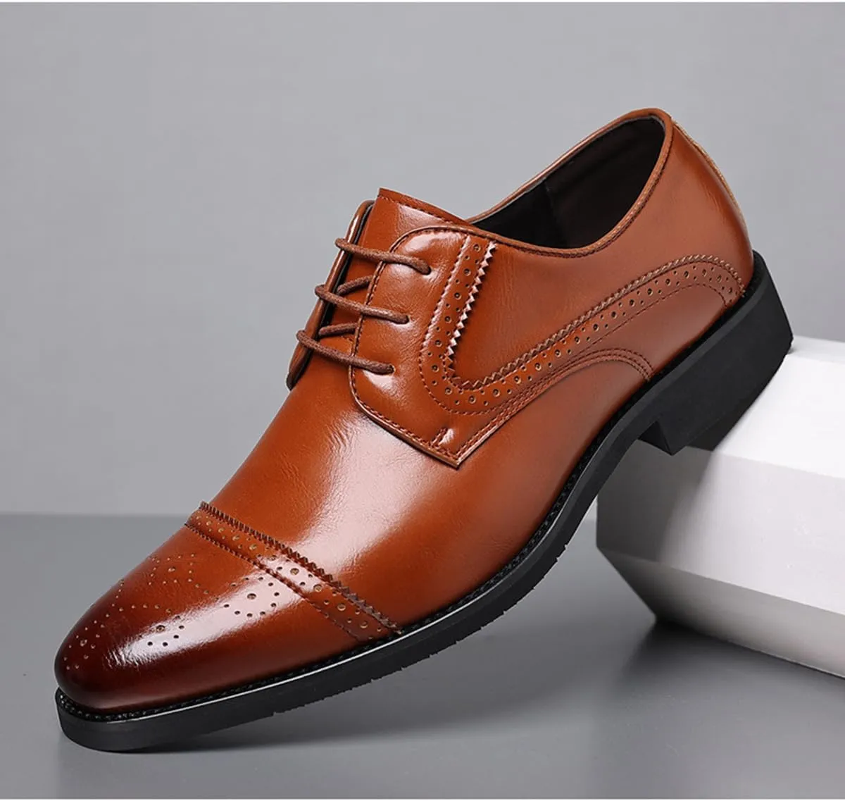 Men's Oxfords Formal Dress Shoes Fashion Wingtip Lace-up Classic Business Non-Slip Brogues Shoes for Men
