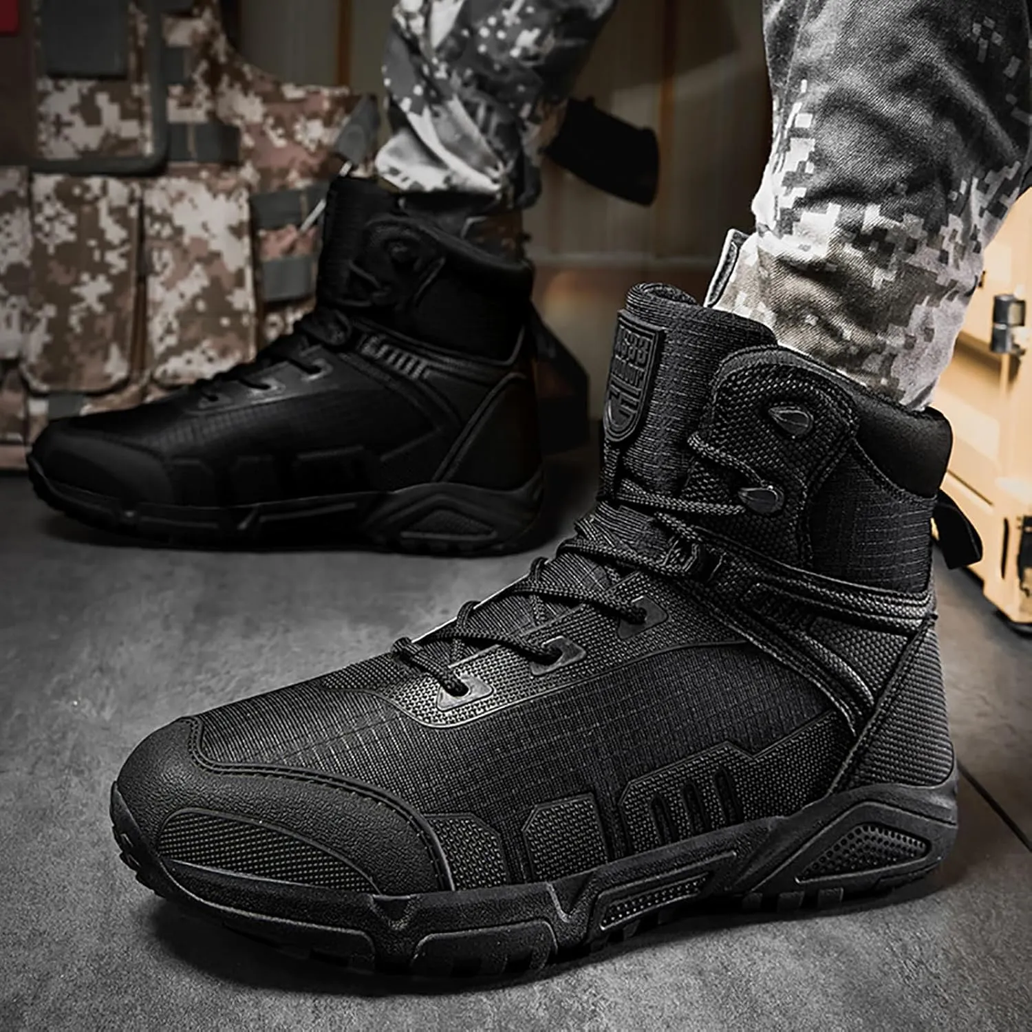 Military Combat Desert Boots, Men Leather Side Zip Desert Combat Boots with Sports Socks Breathable Jungle Hiking Boots Waterproof Tactical Boots