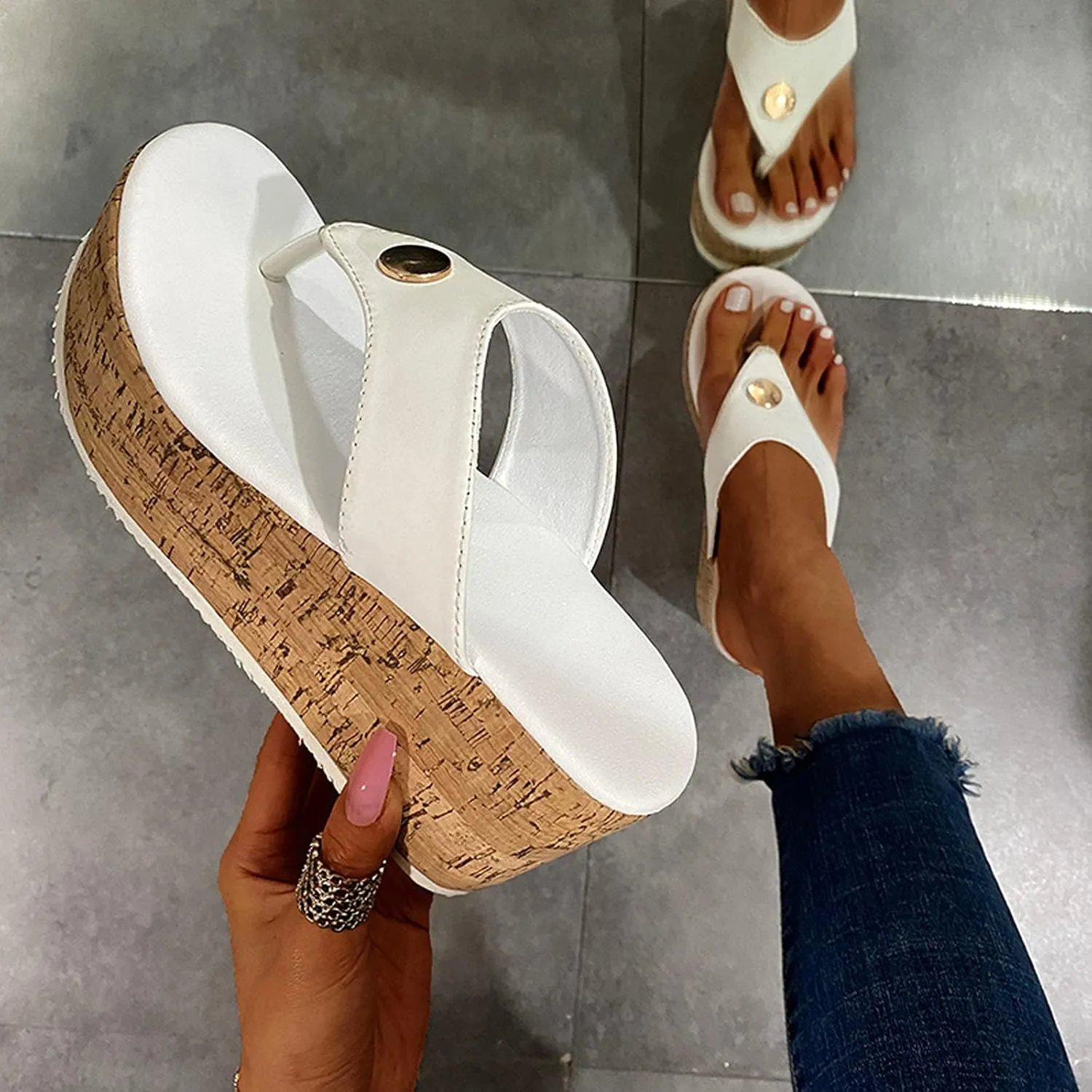 oiangi Womens Platform Wedge Heel Flip Flops Casual Summer Studded Thong Clip Toe Slip-on Slipper Summer Comfy Casual Ladies Shoes Slides Sandalias