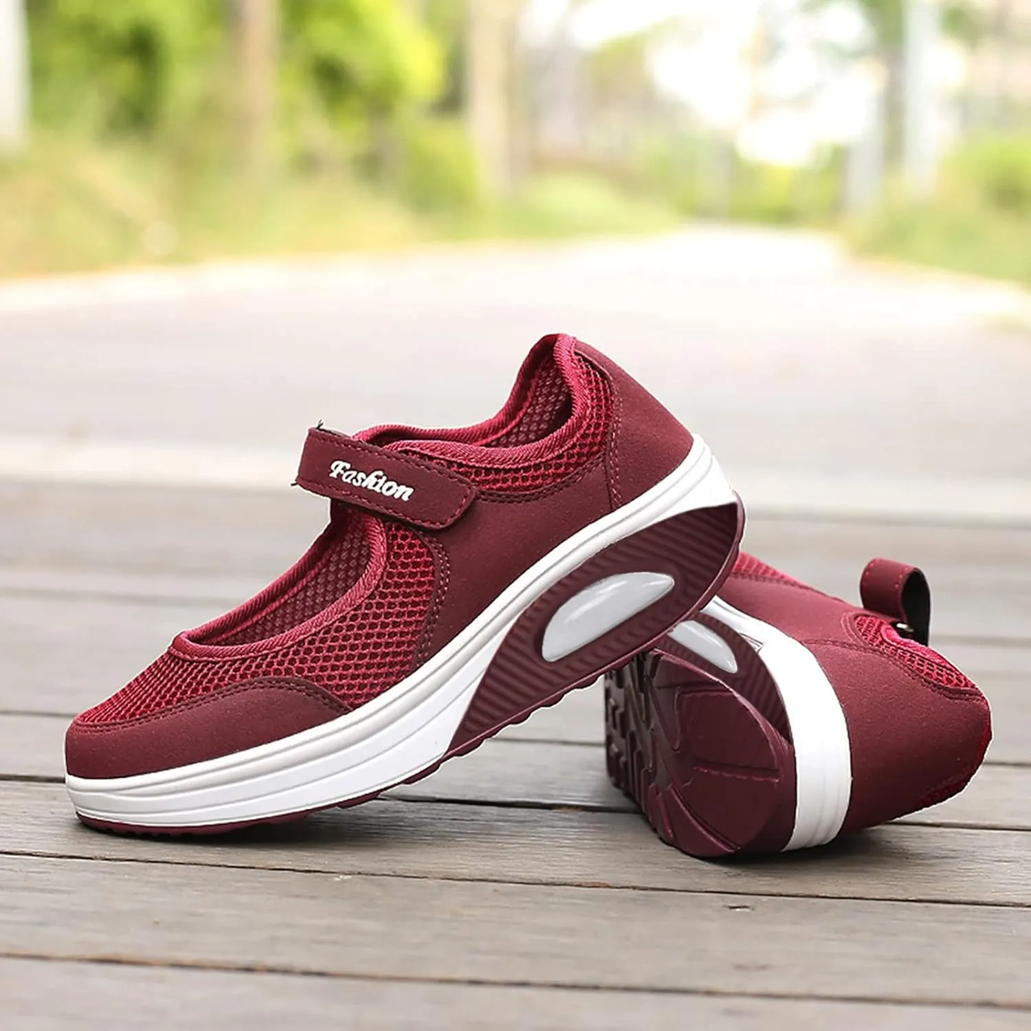 Slip On Shoes Women Mesh Breathable Dressy Casual Shoes Black Platform Sneaker Women's Walking Sneakers Wide Arch Support Slip On Tennis Shoe Casual Loafers