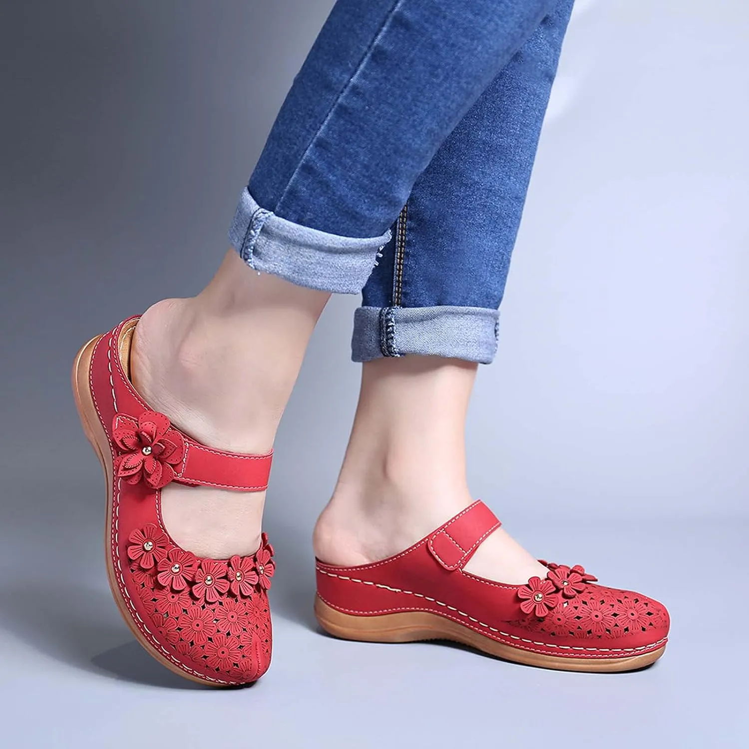 Womens Closed Toe Wedge Sandals Casual Summer Studded Flowers Hollow Hook&Loop Buckle Sandals Summer Cute Comfortable Outdoor Soft Sole Shoes