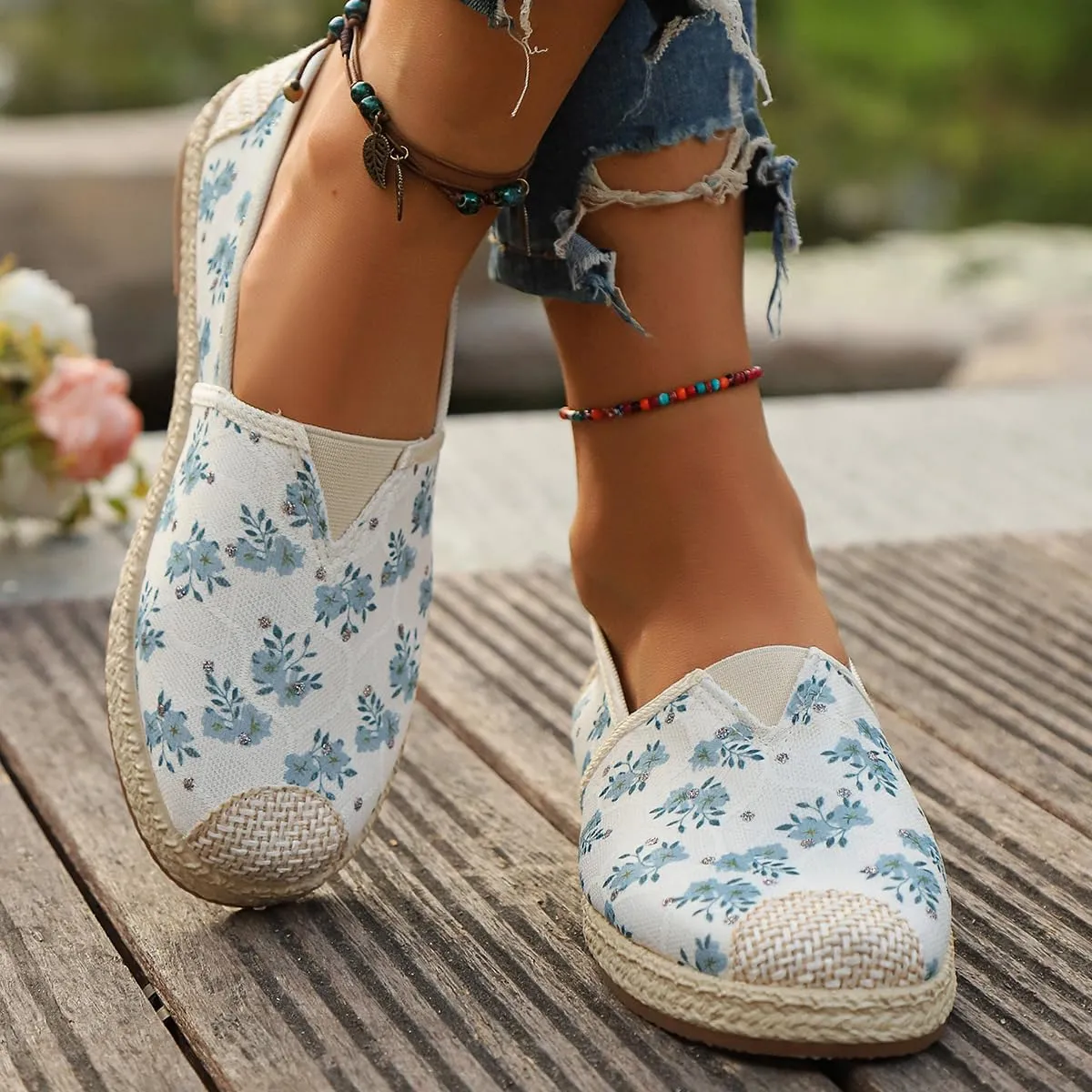 Women's Loafers Slip on Shoes, Low Top Canvas Embroidered Sneakers Non Slip Fashion Casual Shoes