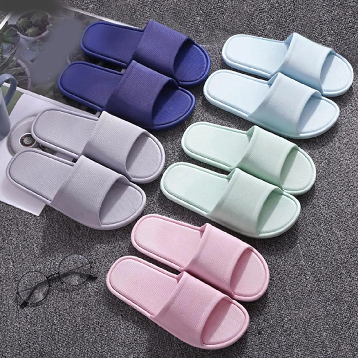 Women's Slides Indoor Slipper for Gym Soft Sole Bathroom Slipper Women's Summer Fashion Slides Sandal