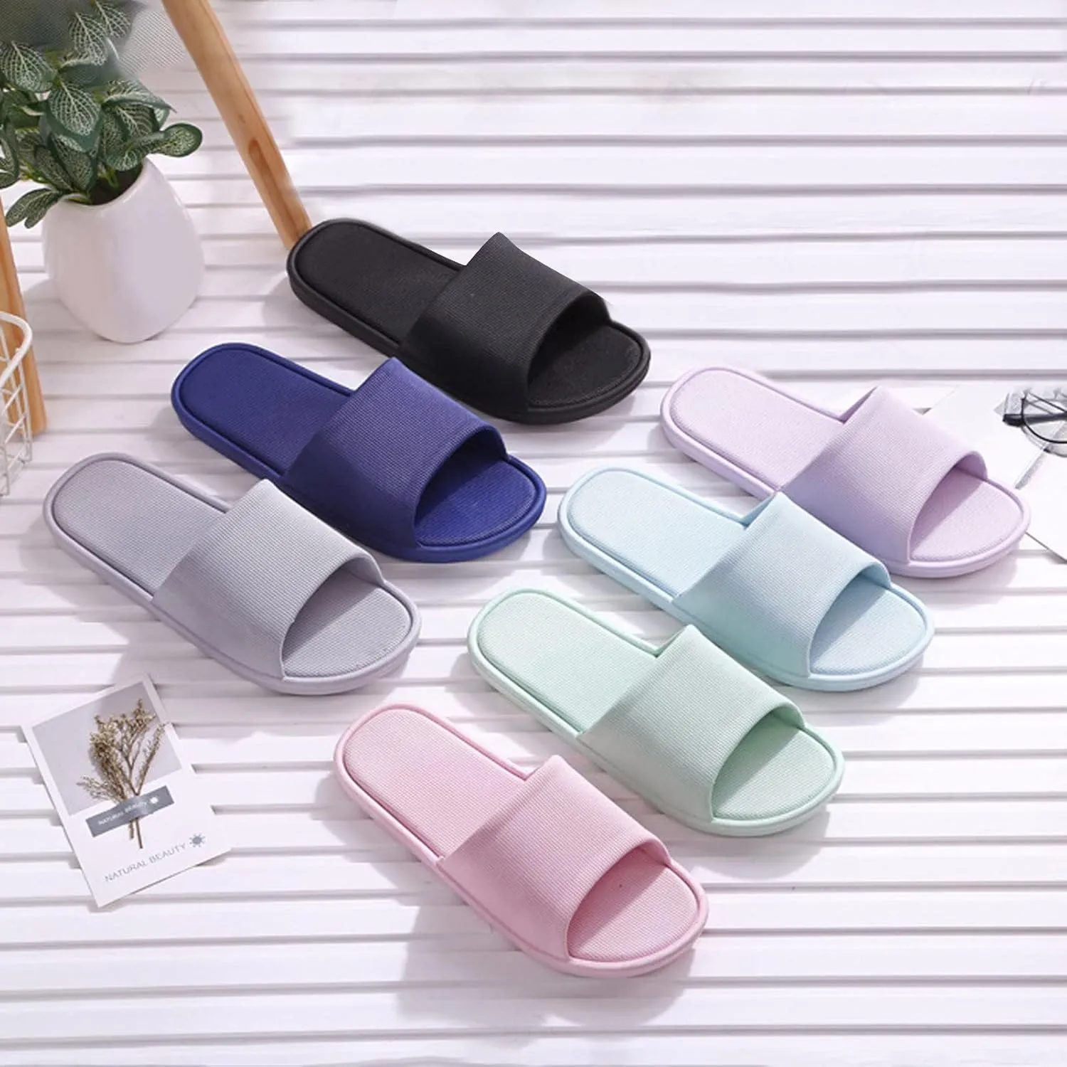 Women's Slides Indoor Slipper for Gym Soft Sole Bathroom Slipper Women's Summer Fashion Slides Sandal