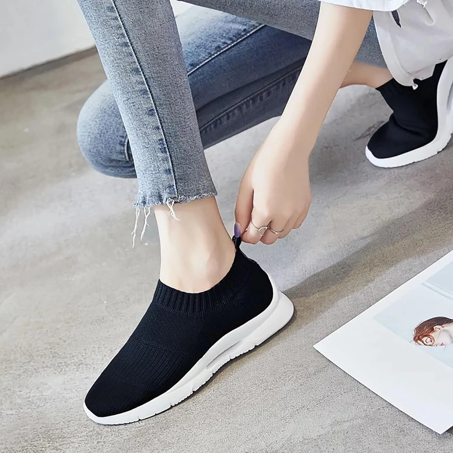 Women's Slip on Shoes Canvas Sneakers Loafers Non Slip Mens Casual Shoes Wide Width Brown Casual Shoes Walking Sneakers Waterproof Tennis Shoe White Loafers